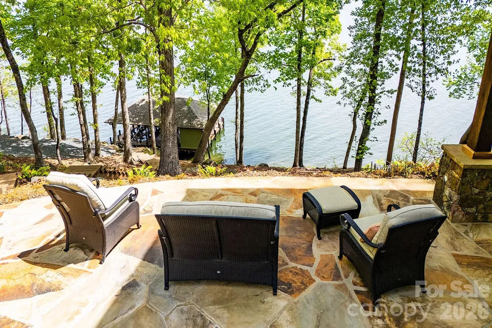 1329 Berry Hill Drive Norwood, NC 28128
