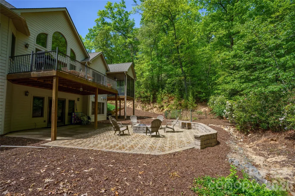 176 Hemlock Lane Lake Lure, NC 28746