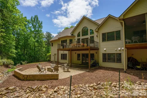 176 Hemlock Lane