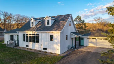 109 3rd Street