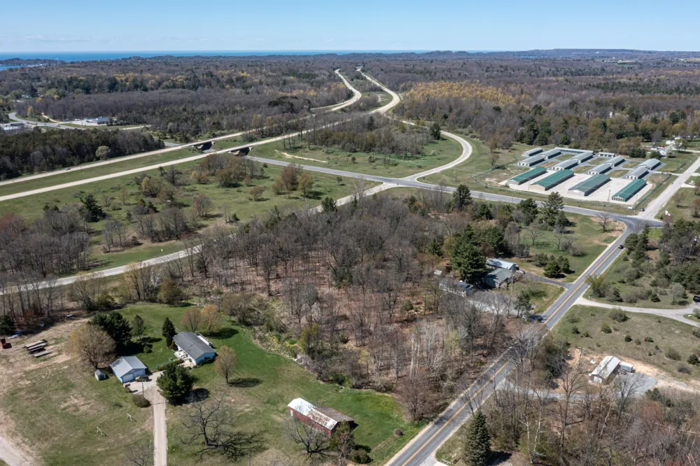 75 E Monroe RD & 72nd Avenue Hart, MI 49420