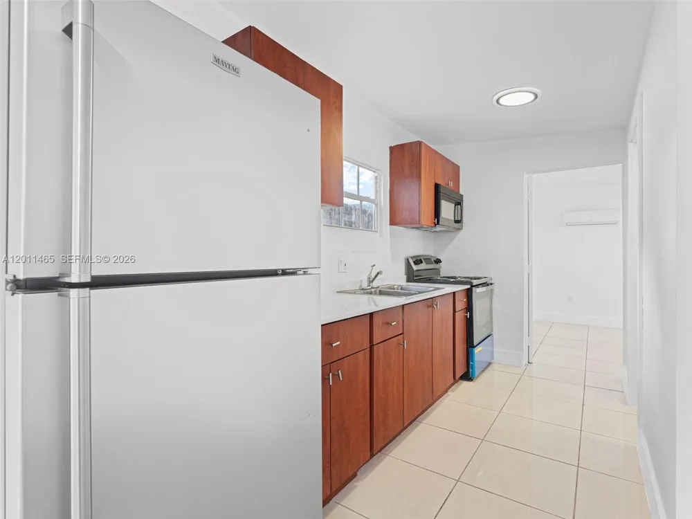 521 SW 64th Ct Miami, FL 33144