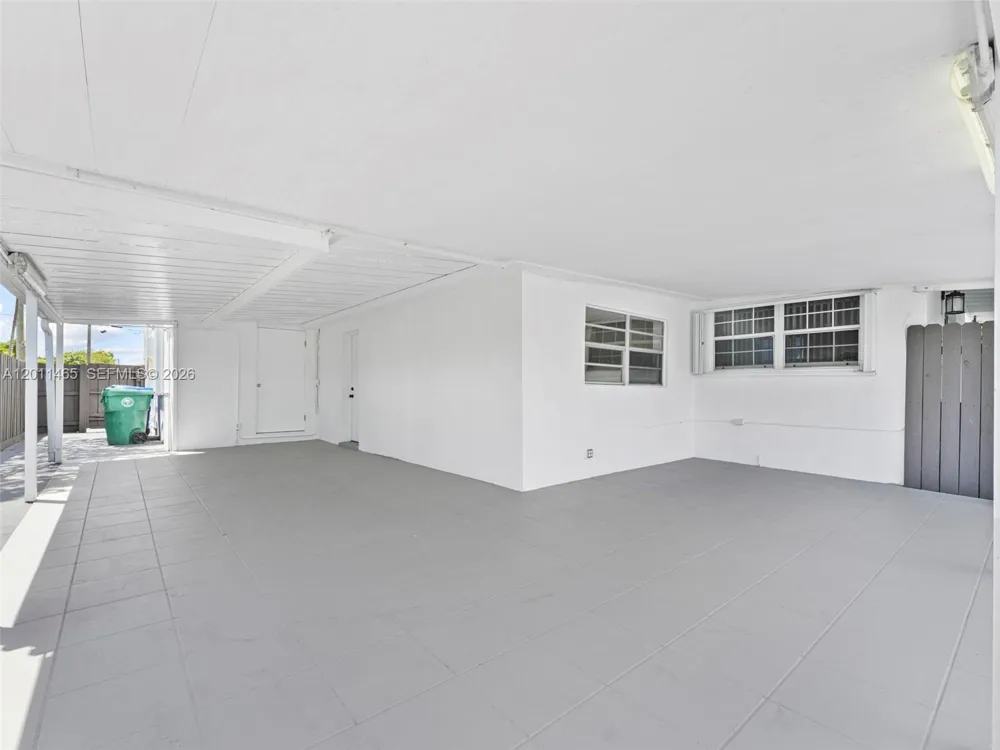 521 SW 64th Ct Miami, FL 33144