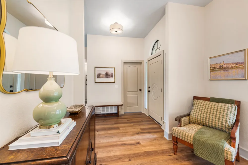 10102 Twin Lake Loop Dripping Springs, TX 78620