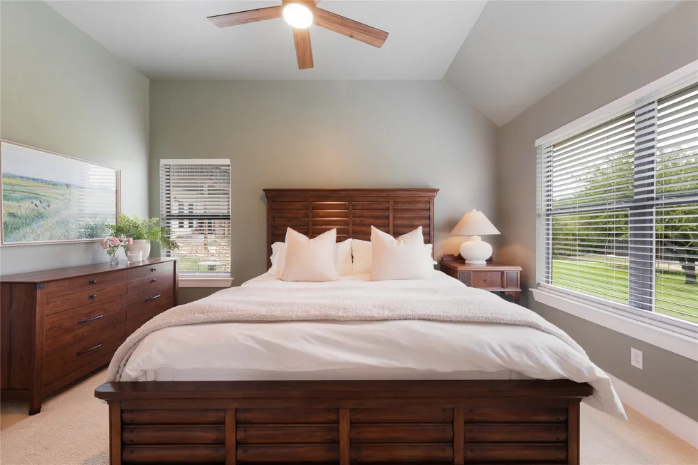 10102 Twin Lake Loop Dripping Springs, TX 78620