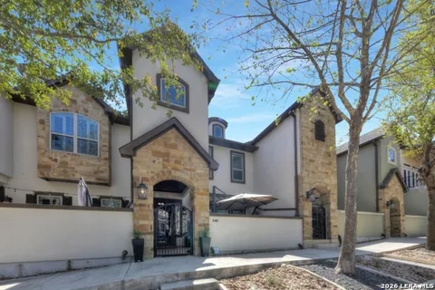 949 ACADEMY AVE