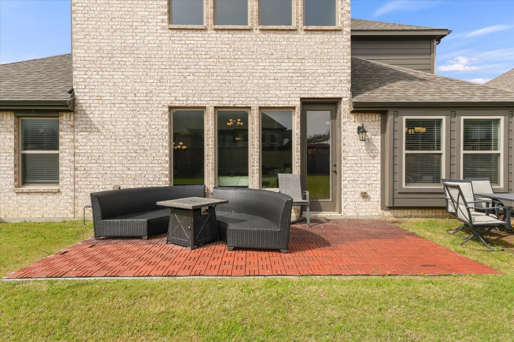 3020 Capital Hill Drive Burleson, TX 76028