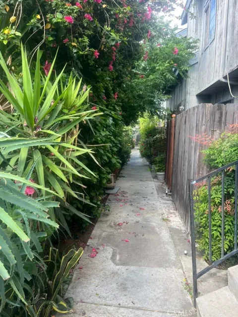 9332 Van Nuys Blvd #56