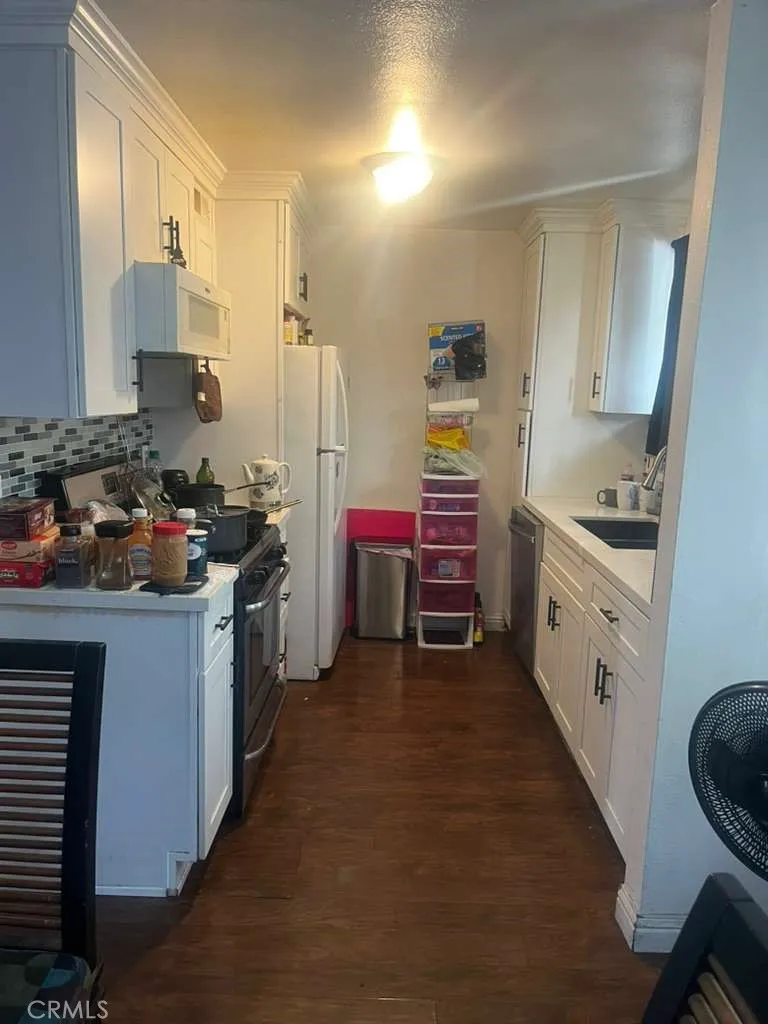 9332 Van Nuys Blvd #56 Panorama City, CA 91402