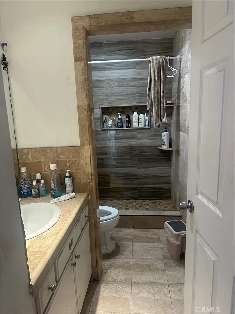 9332 Van Nuys Blvd #56 Panorama City, CA 91402