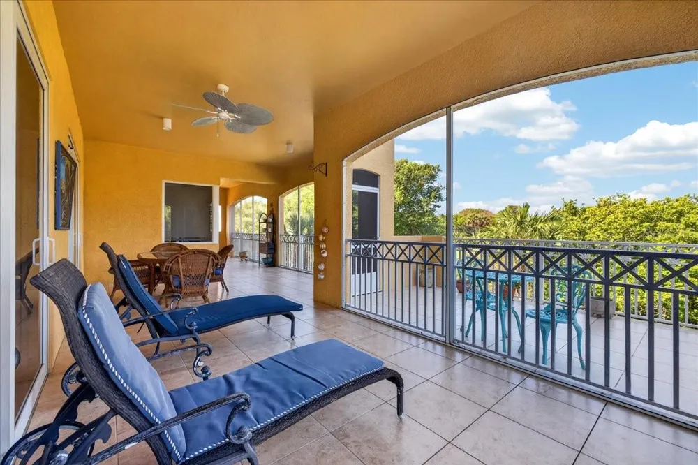 120 AVENUE DE LA MER #1502 Palm Coast, FL 32137