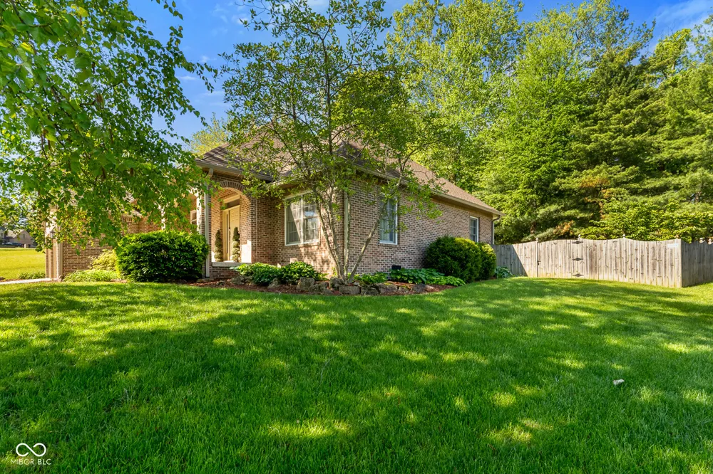 2545 Eisenhower Lane Terre Haute, IN 47803