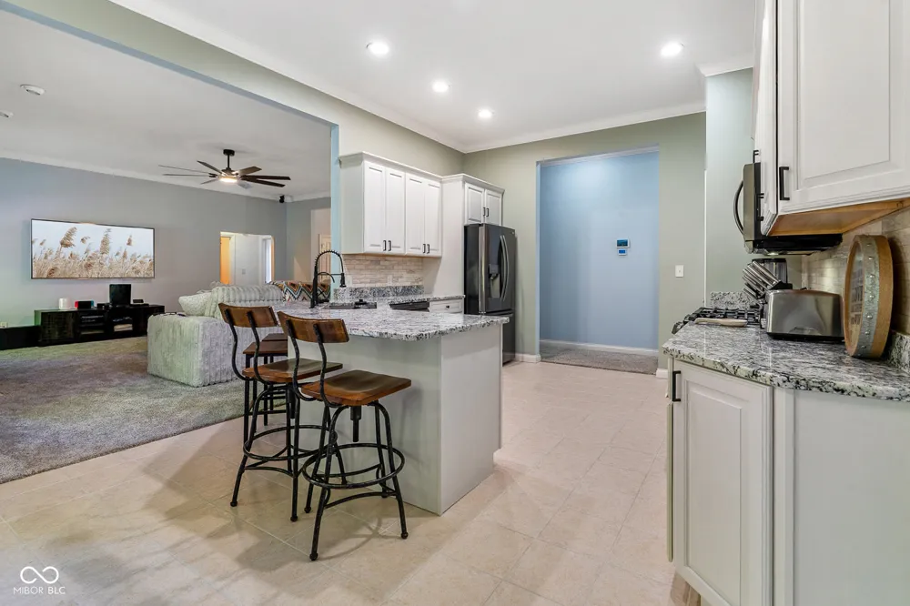 2545 Eisenhower Lane Terre Haute, IN 47803