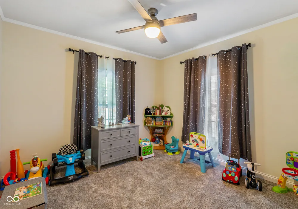 2545 Eisenhower Lane Terre Haute, IN 47803