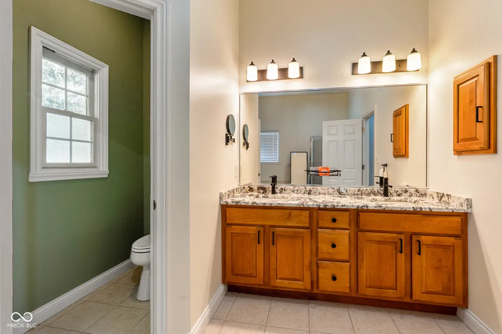 2545 Eisenhower Lane Terre Haute, IN 47803