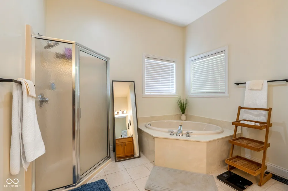 2545 Eisenhower Lane Terre Haute, IN 47803