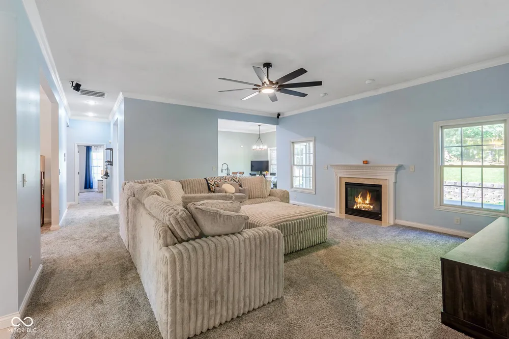 2545 Eisenhower Lane Terre Haute, IN 47803
