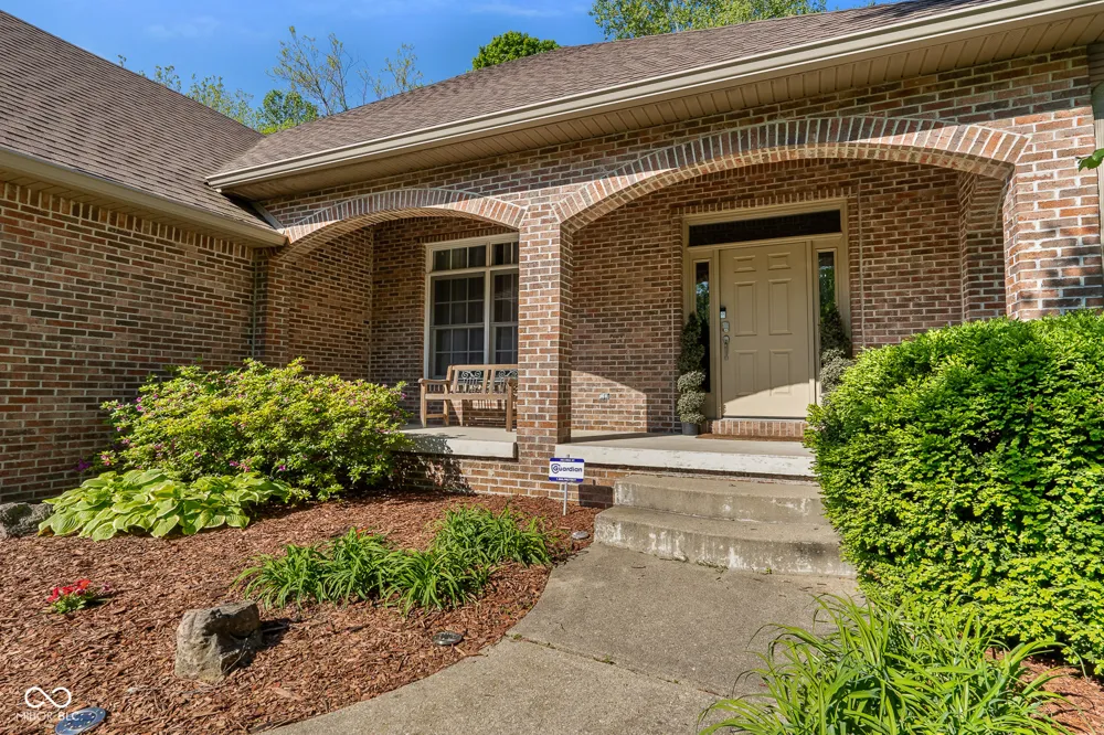 2545 Eisenhower Lane Terre Haute, IN 47803