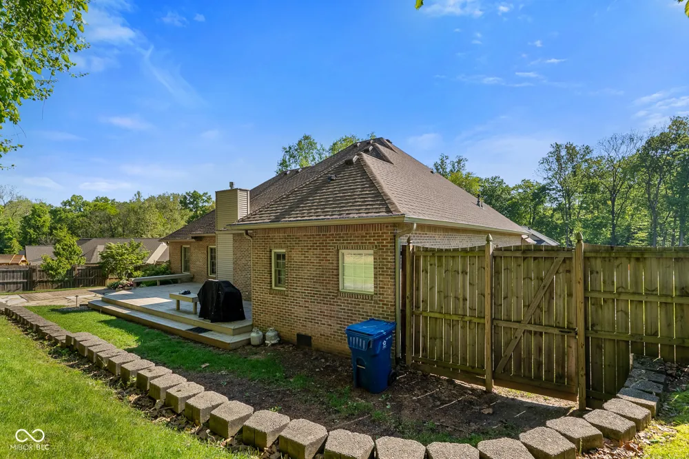 2545 Eisenhower Lane Terre Haute, IN 47803