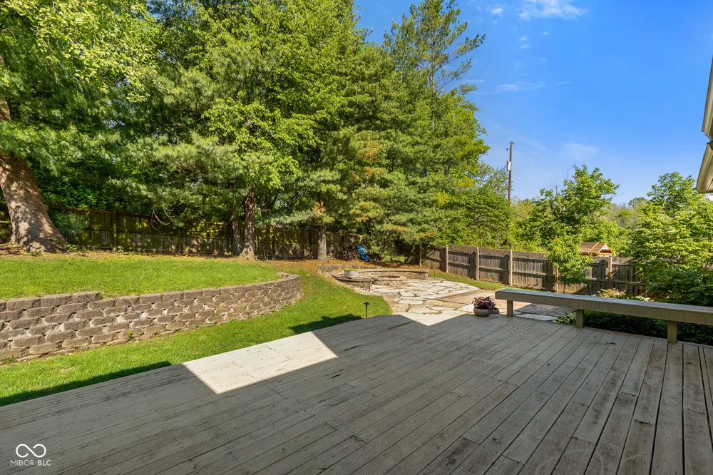 2545 Eisenhower Lane Terre Haute, IN 47803