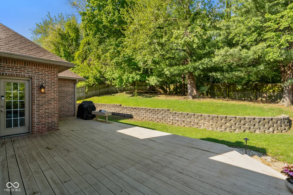 2545 Eisenhower Lane Terre Haute, IN 47803