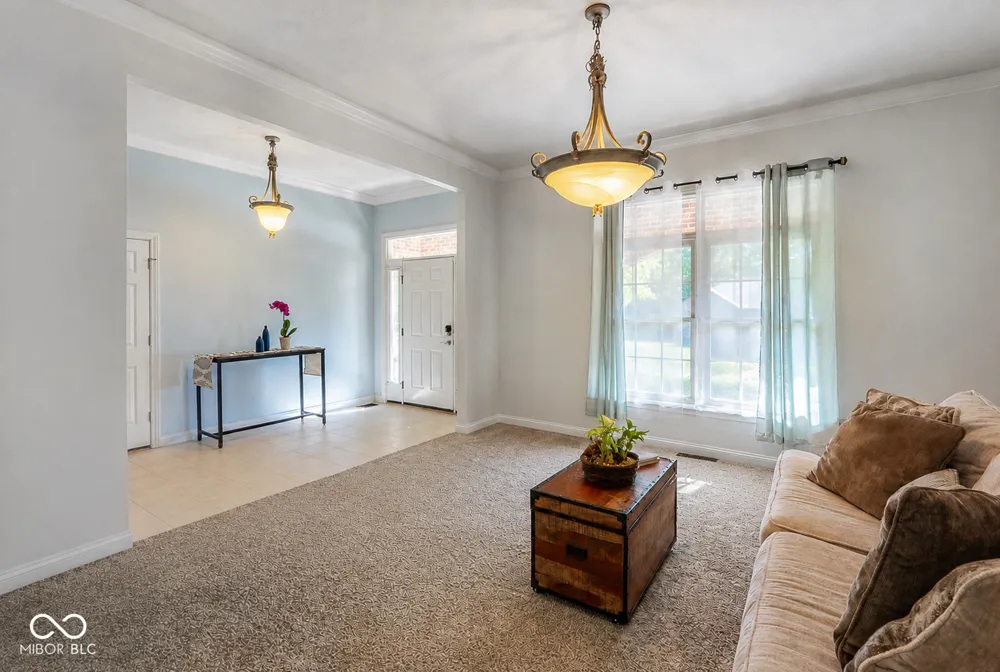 2545 Eisenhower Lane Terre Haute, IN 47803