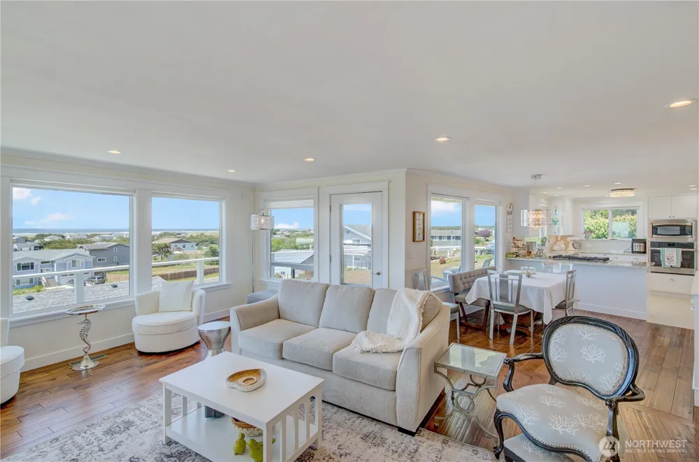 1005 346th Place Ocean Park, WA 98640