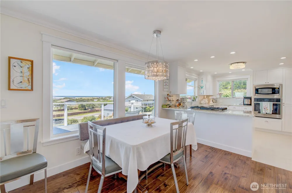 1005 346th Place Ocean Park, WA 98640