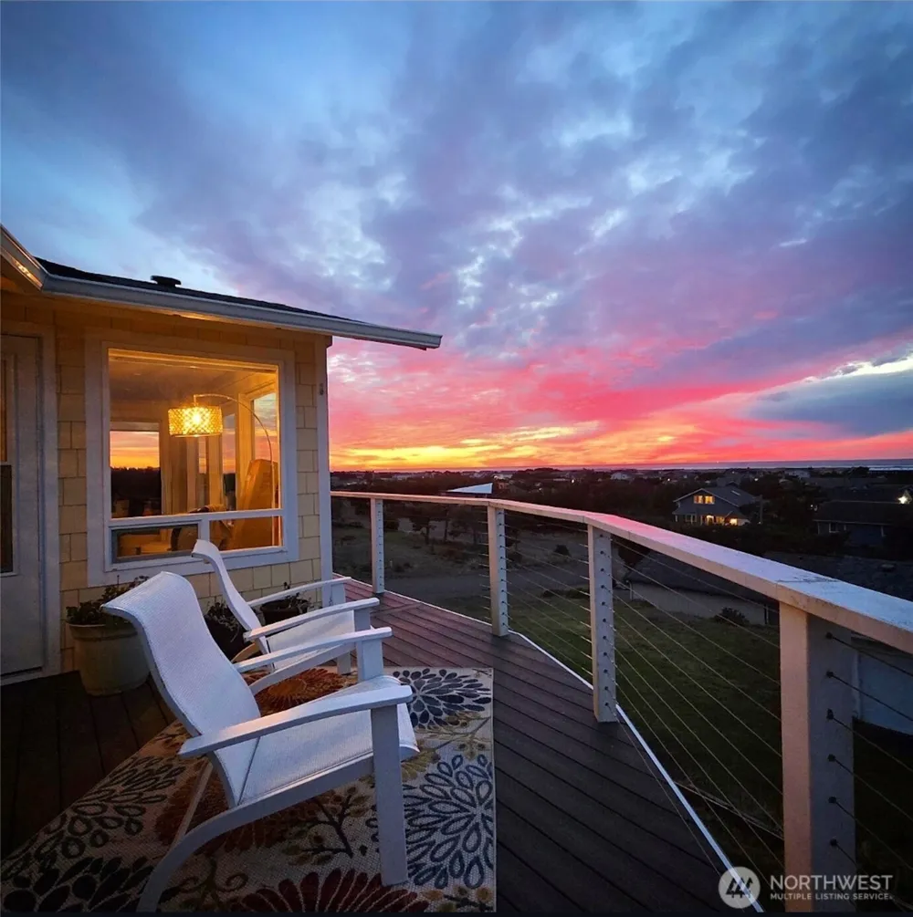 1005 346th Place Ocean Park, WA 98640