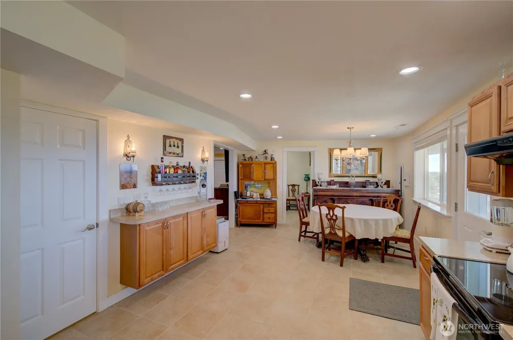 1005 346th Place Ocean Park, WA 98640