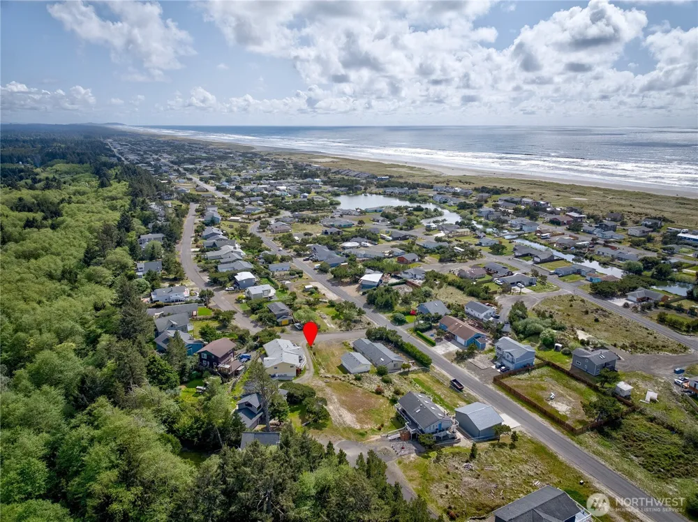 1005 346th Place Ocean Park, WA 98640