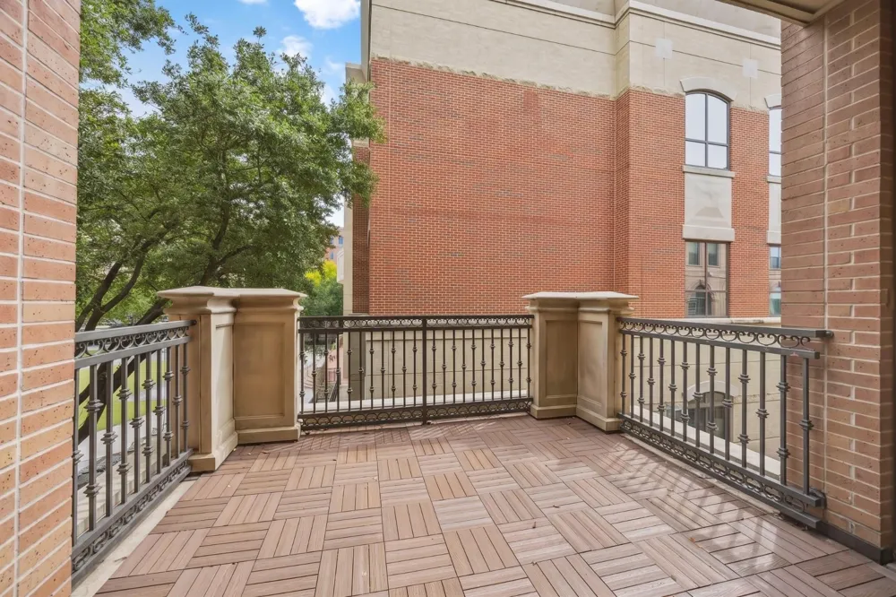 2299 Lone Star Drive #327 Sugar Land, TX 77479