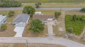 1500 Jay Ter La Belle, FL 33935