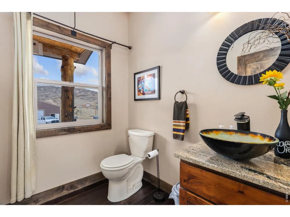801 Hernia Hill Trail Bellvue, CO 80512