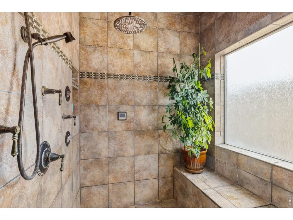801 Hernia Hill Trail Bellvue, CO 80512