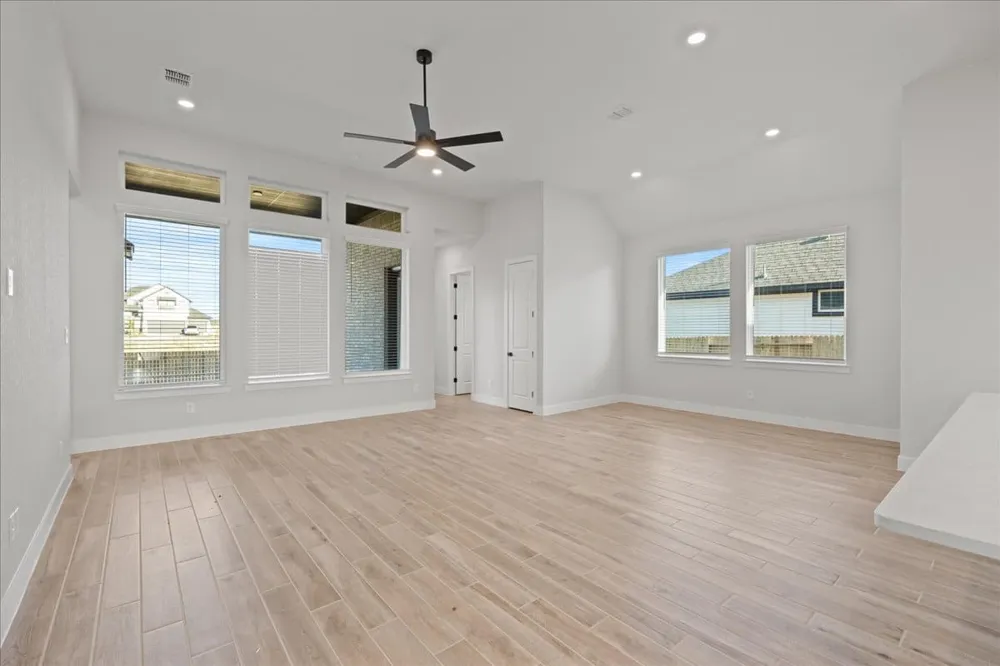 4408 College Square Drive Round Rock, TX 78665