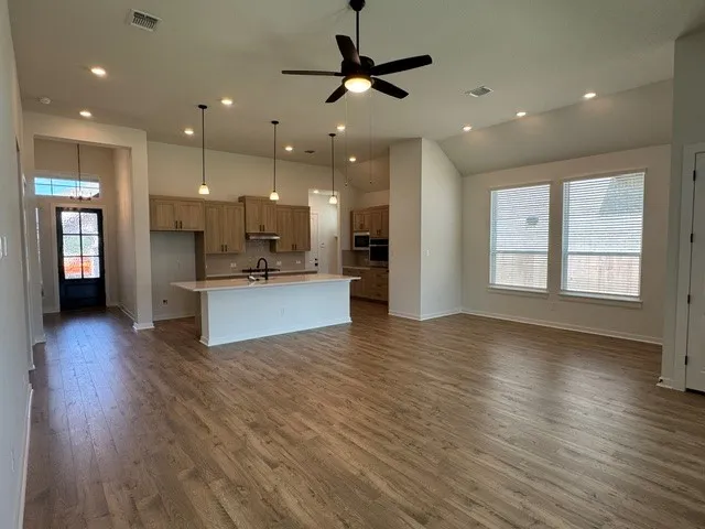 4408 College Square Drive Round Rock, TX 78665