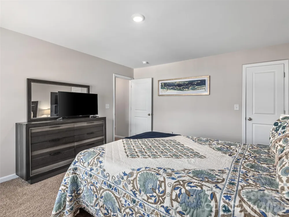 348 Tavernier Lane Candler, NC 28715