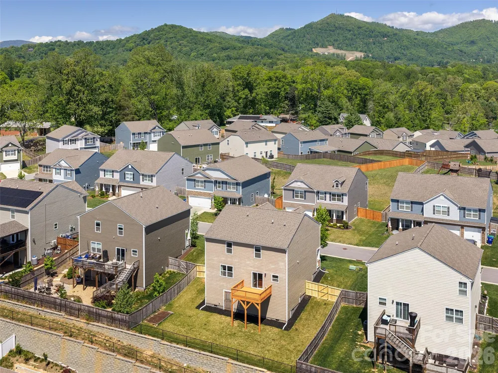 348 Tavernier Lane Candler, NC 28715