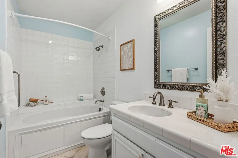 1032 Fairway Road Santa Barbara, CA 93108