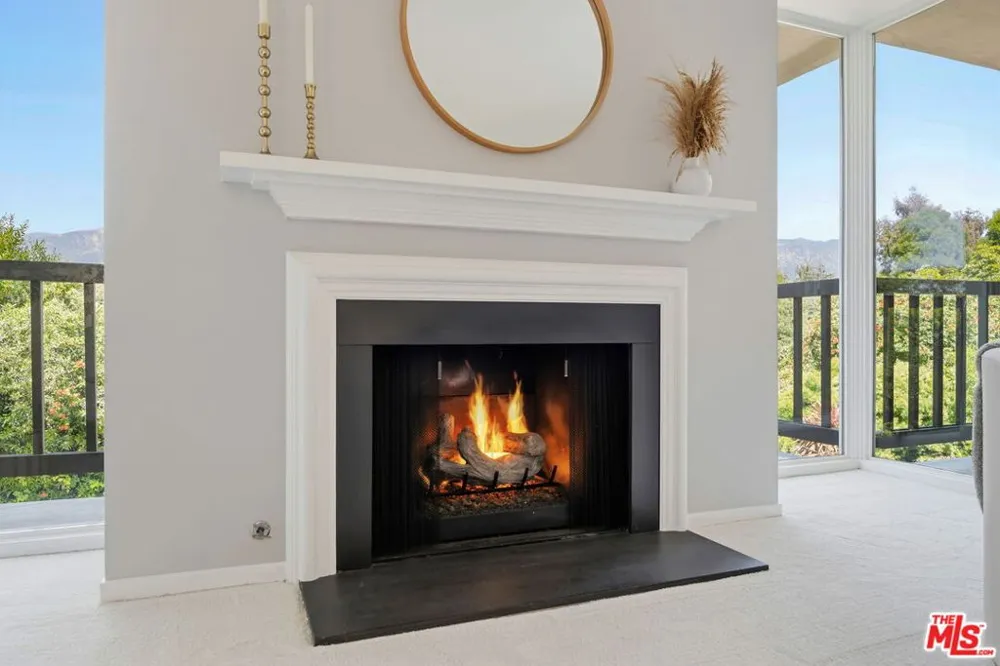 1032 Fairway Road Santa Barbara, CA 93108