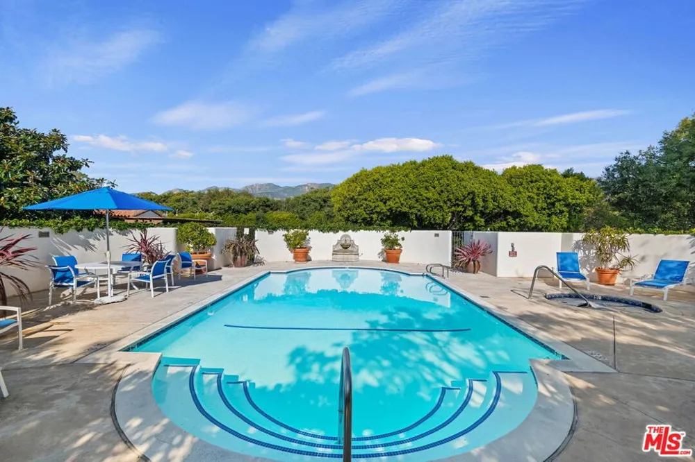 1032 Fairway Road Santa Barbara, CA 93108