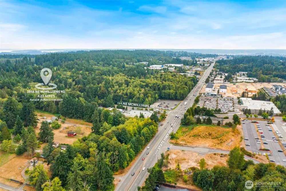 1858 NE McWilliams Road Bremerton, WA 98311