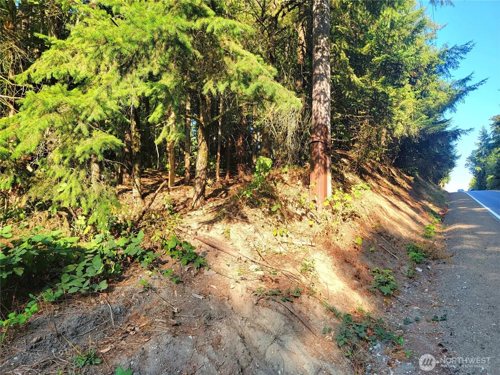 1858 NE McWilliams Road Bremerton, WA 98311