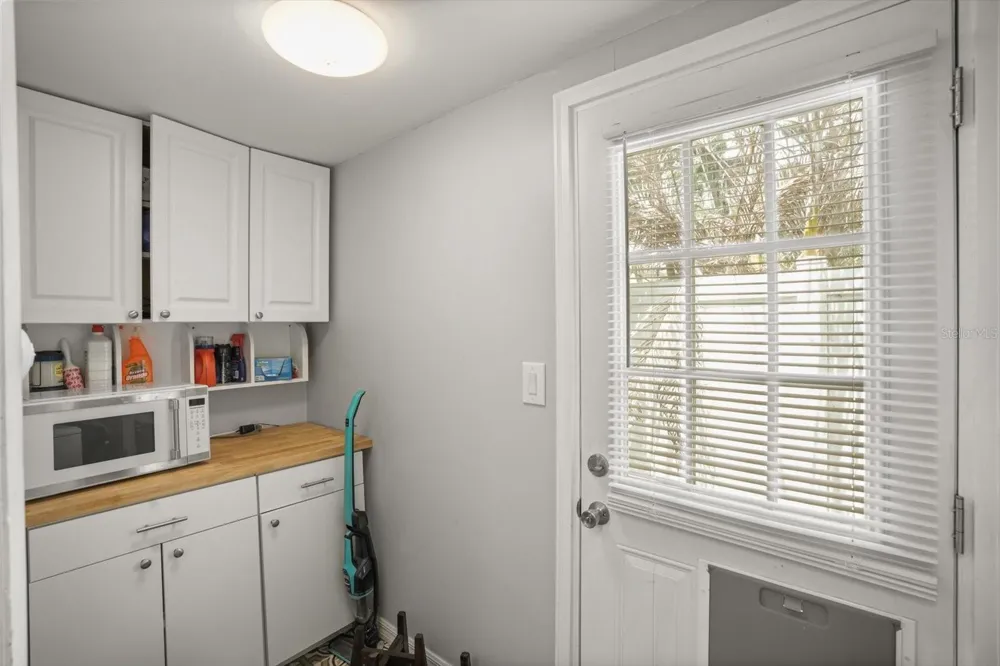 1629 FERRIS AVENUE Orlando, FL 32803