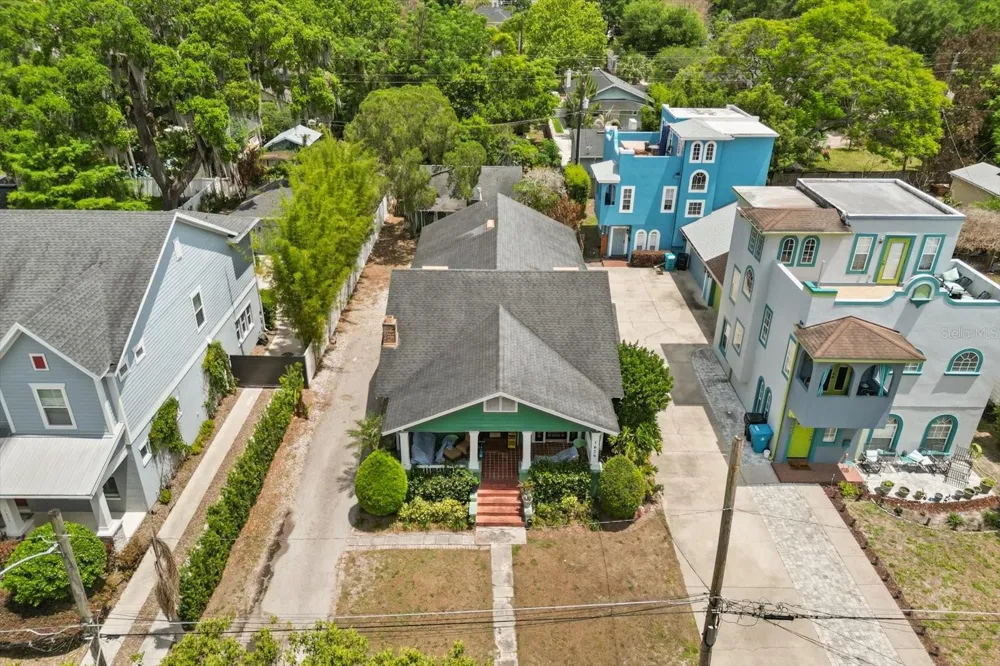 1629 FERRIS AVENUE Orlando, FL 32803