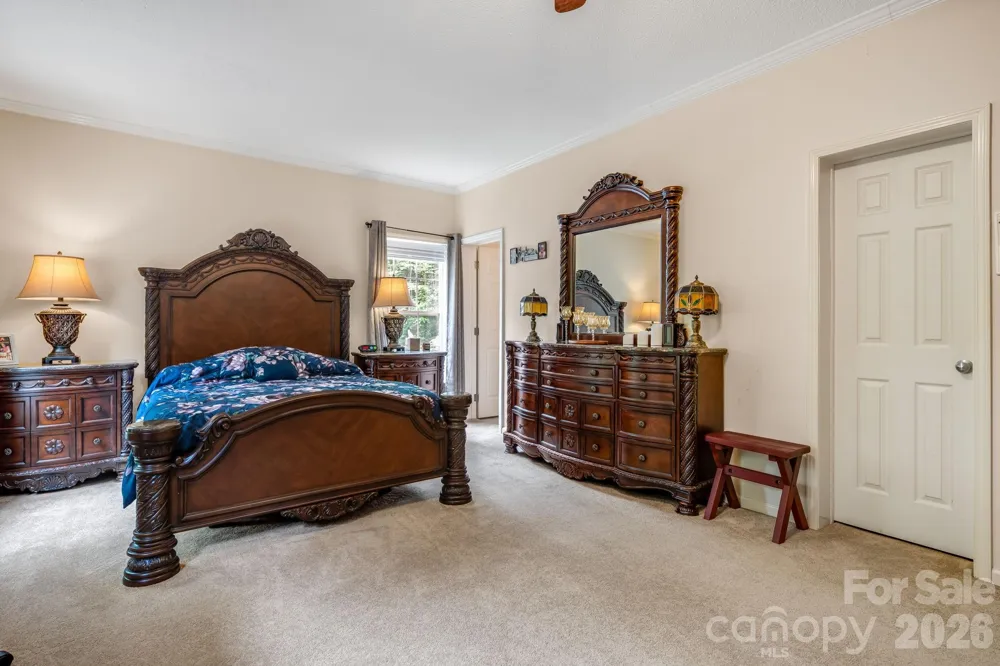 3287 Cabin Creek Road Zirconia, NC 28790