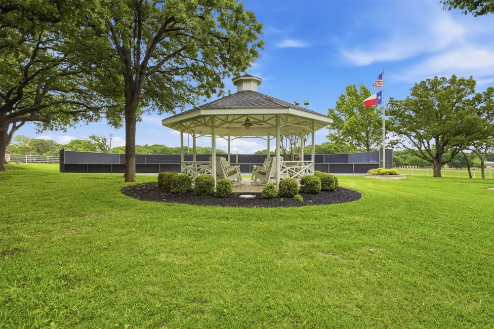 8185 FM 1187 W Fort Worth, TX 76126