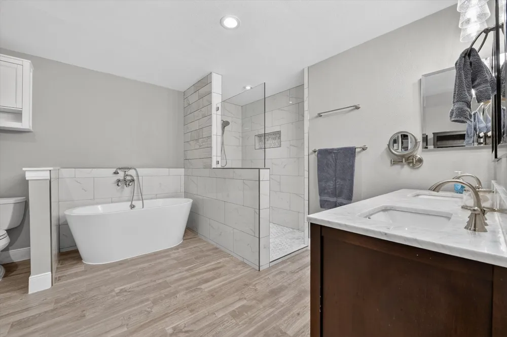 951 Ridgewood Circle Bartonville, TX 76226