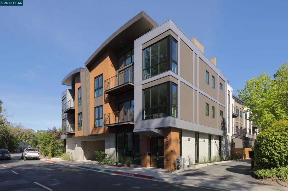 950 Hough Ave #202 Lafayette, CA 94549
